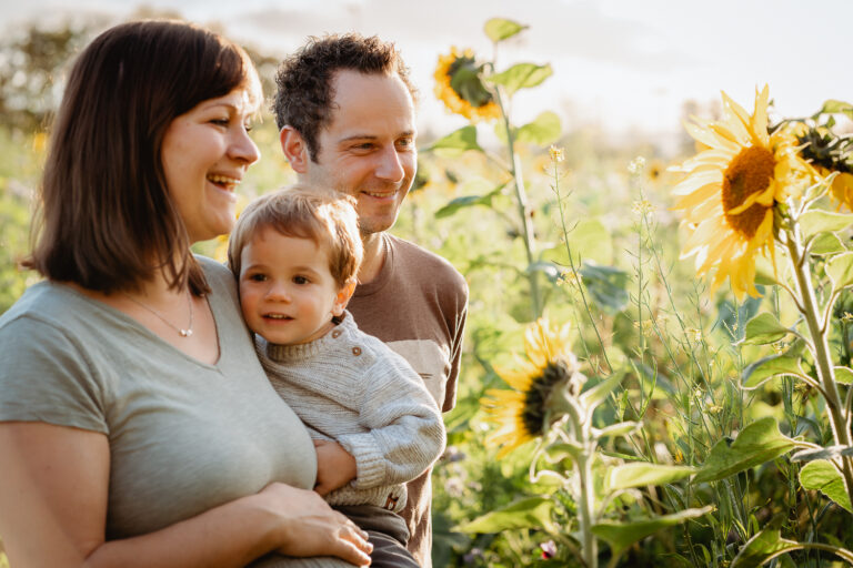 babybauchshooting-schwangerschaftsshooting-schwangerenbilder-familienshooting-geschwisterbilder-fotografie-kirchheimteck-esslingen-goeppingen-nuertingen