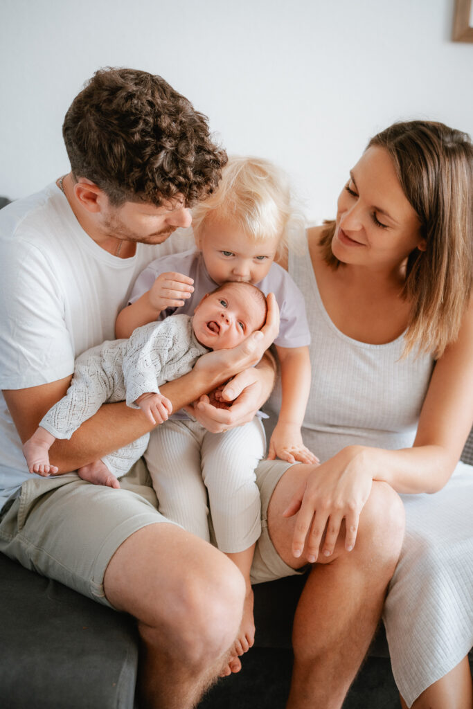 newbornshooting-neugeborenenshooting-familienshooting-babyfotografie-fotografie-kirchheimteck-esslingen-goeppingen-nuertingen-stuttgart-11